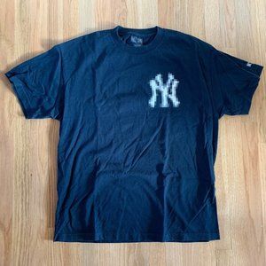 Hall of Fame x NY Yankees Glitch Tee XL